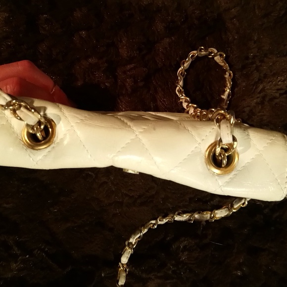 Vintage Chanel Purse - Picture 5 of 6